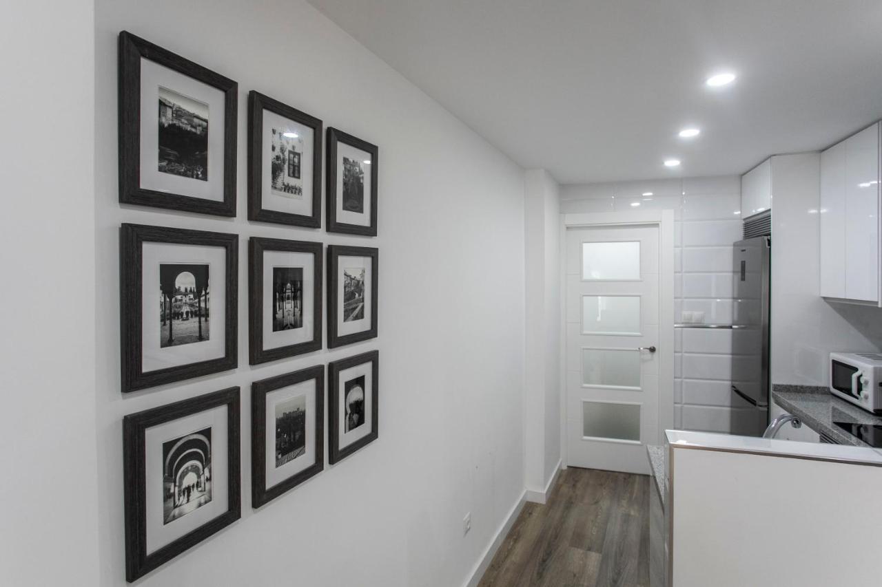 Apartamento Renovado Y Confortable En El Centro De Granada Exterior photo