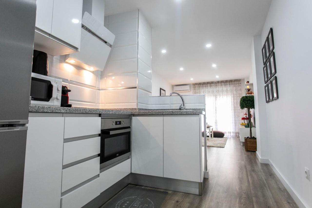 Apartamento Renovado Y Confortable En El Centro De Granada Exterior photo